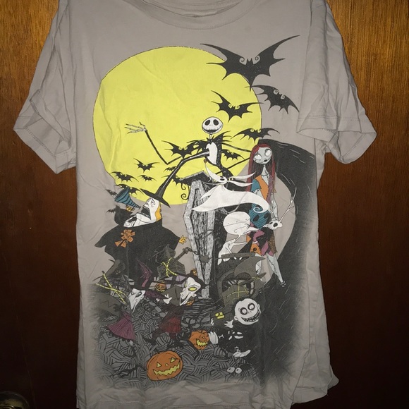 Disney Other - Disney Nightmare Before Christmas shirt large